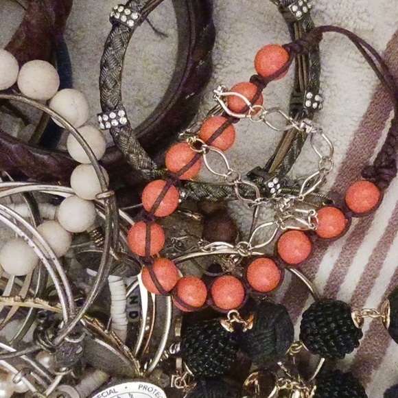 87 LOT BRACELETS NEVER LISTED Some ALEX & ANI BEADED CUFFS BANGLES Stretchy - Picture 8 of 8